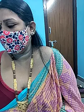 Snapshot of sutari84 chatting on 18, 9, 2025 sutari84 online show from 18, 9, 2025