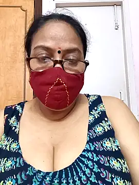 Snapshot of heera-rani chatting on 17, 9, 2025 heera-rani online show from 17, 9, 2025