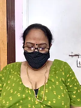 Snapshot of heera-rani chatting on 22, 9, 2025 heera-rani online show from 22, 9, 2025