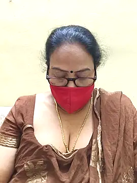 Snapshot of heera-rani chatting on 14, 10, 2025 heera-rani online show from 14, 10, 2025