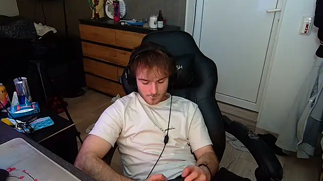 Snapshot of Rudi2007Eye chatting on 1, 3, 2026 Rudi2007Eye online show from 1, 3, 2026