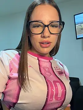 Snapshot of AlessiaaRuso1 chatting on 24, 6, 2026 AlessiaaRuso1 online show from 24, 6, 2026