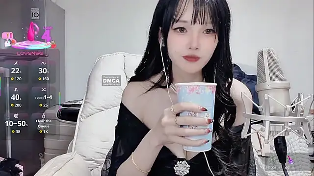 twlilybae online show from 1, 4, 2026