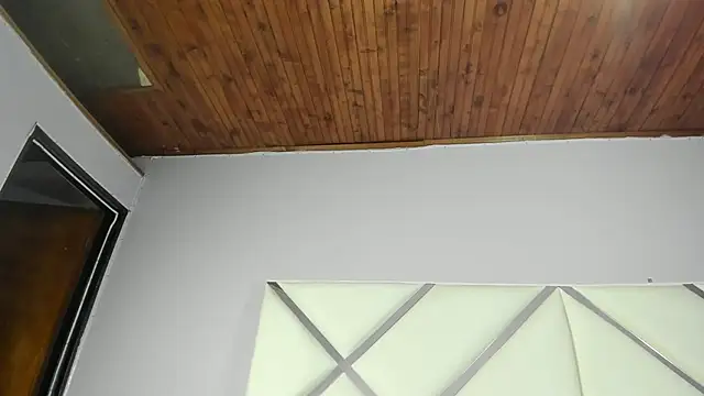 KikaDuque online show from 10, 4, 2026