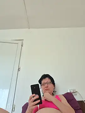 Vera Elle online show from 3, 2, 2026