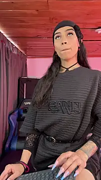 Snapshot of Sweet-Cris chatting on 16, 6, 2026 Sweet-Cris online show from 16, 6, 2026