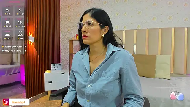 Snapshot of BLUE_TAY1 chatting on 6, 10, 2025 BLUE TAY1 online show from 6, 10, 2025