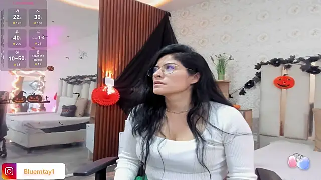 Snapshot of BLUE_TAY1 chatting on 22, 10, 2025 BLUE TAY1 online show from 22, 10, 2025