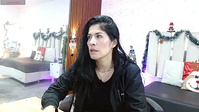 Snapshot of BLUE_TAY1 chatting on 28, 11, 2025 BLUE TAY1 online show from 28, 11, 2025