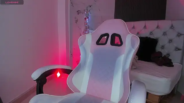 chloesagee online show from 15, 12, 2025