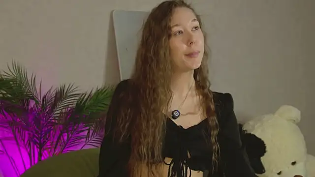 Snapshot of Molly_Kisss chatting on 16, 5, 2026 Molly Kisss online show from 16, 5, 2026