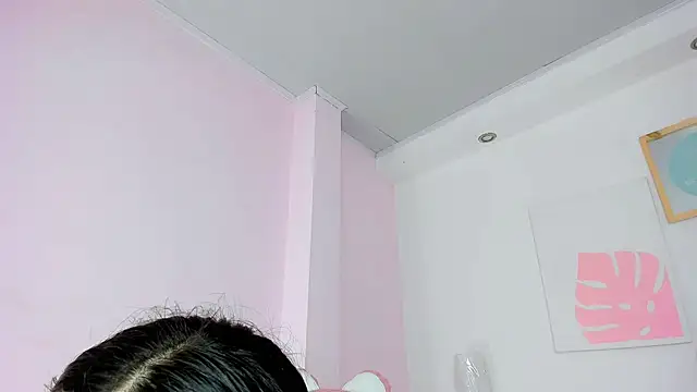 milk candy18 online show from 2, 12, 2025