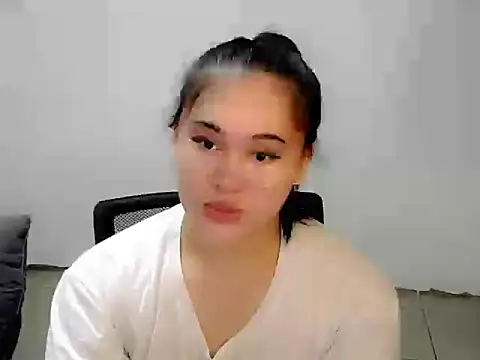 Snapshot of Annierose_ts chatting on 4, 11, 2025 Annierose ts online show from 4, 11, 2025