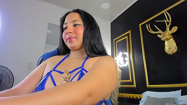 Snapshot of luccia_smith chatting on 10, 9, 2025 luccia smith online show from 10, 9, 2025