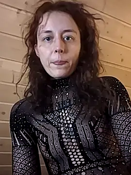 Snapshot of marijacucu chatting on 23, 11, 2025 marijacucu online show from 23, 11, 2025