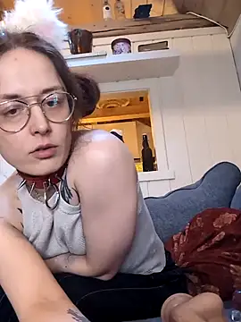 Snapshot of marijacucu chatting on 3, 6, 2026 marijacucu online show from 3, 6, 2026
