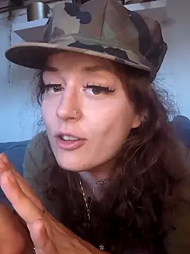 Snapshot of marijacucu chatting on 5, 7, 2026 marijacucu online show from 5, 7, 2026