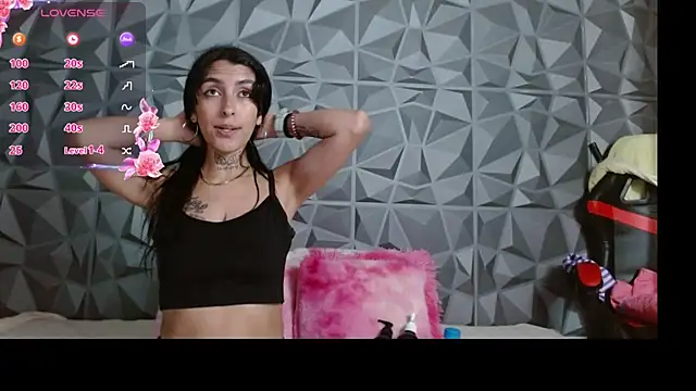 suzanhot 30 online show from 25, 3, 2026