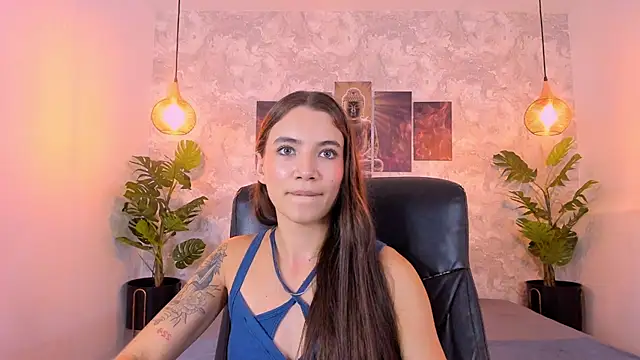 aitana baker  online show from 18, 12, 2025