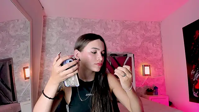 aitana baker  online show from 14, 1, 2026