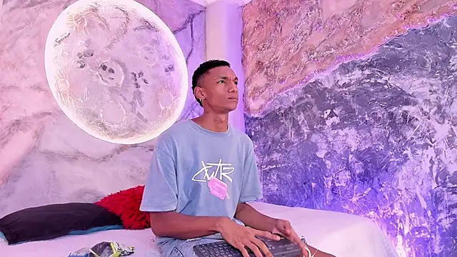 JulienSaint online show from 4, 10, 2025