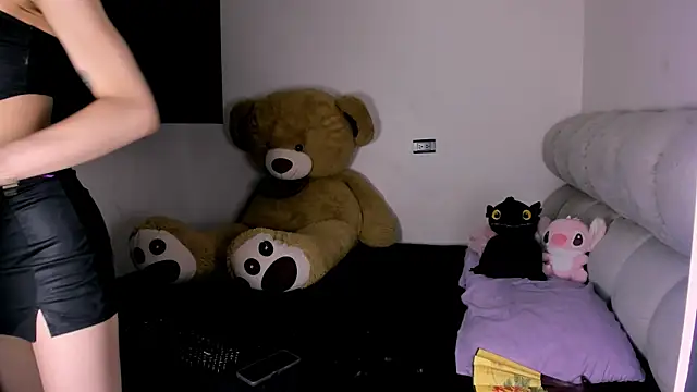 Snapshot of fhalon_foxxxys_ chatting on 1, 7, 2026 fhalon foxxxys online show from 1, 7, 2026