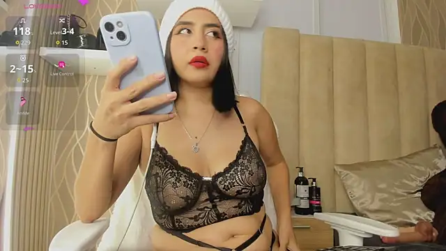 Snapshot of Melani_Rosse chatting on 11, 10, 2025 Melani Rosse online show from 11, 10, 2025