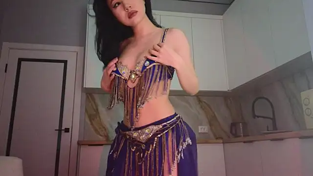 Snapshot of lunajii chatting on 26, 4, 2026 lunajii online show from 26, 4, 2026