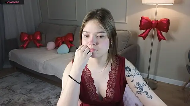 patriciapink online show from 8, 3, 2026