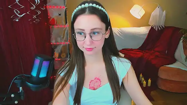 YourLovellyStory online show from 24, 10, 2025