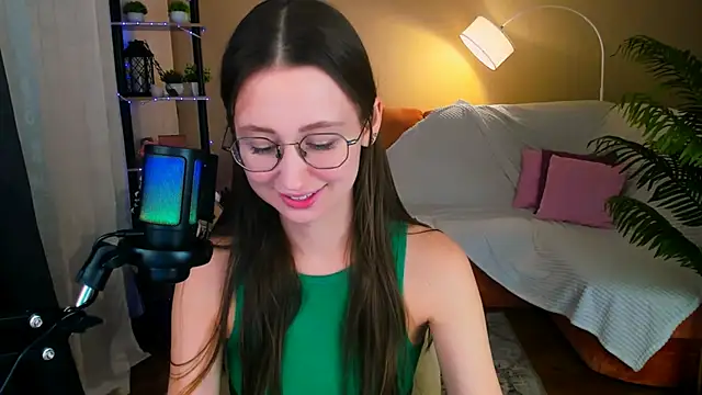 YourLovellyStory online show from 1, 12, 2025