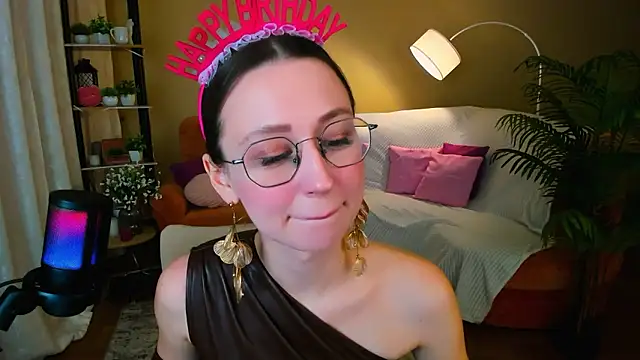 YourLovellyStory online show from 18, 1, 2026