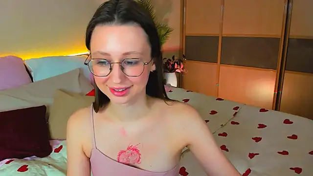 YourLovellyStory online show from 1, 3, 2026