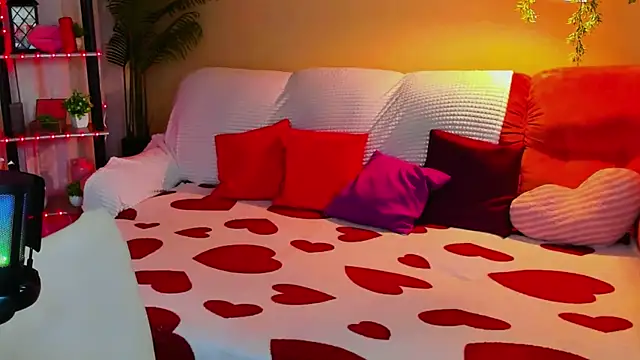 YourLovellyStory online show from 17, 4, 2026