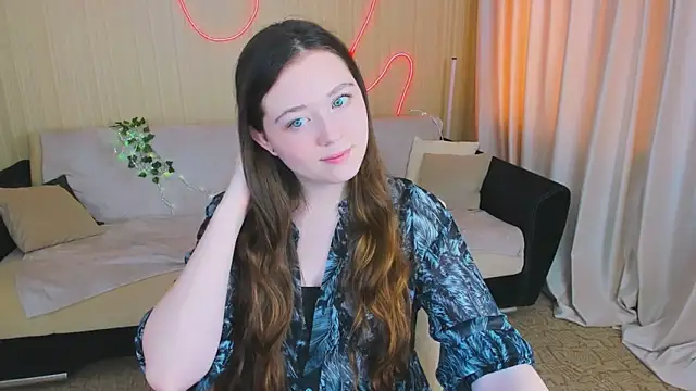 Snapshot of AlluringLookk chatting on 8, 10, 2025 AlluringLookk online show from 8, 10, 2025