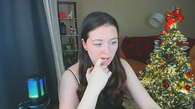 Snapshot of AlluringLookk chatting on 20, 12, 2025 AlluringLookk online show from 20, 12, 2025