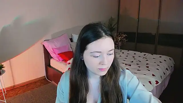 AlluringLookk online show from 12, 4, 2026