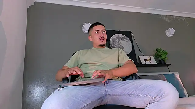 MrFox   online show from 27, 10, 2025