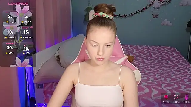 Snapshot of stefaniyaaa chatting on 11, 10, 2025 stefaniyaaa online show from 11, 10, 2025