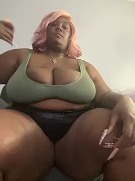 Snapshot of Cocomamii1 chatting on 31, 3, 2026 Cocomamii1 online show from 31, 3, 2026