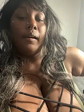 Snapshot of Cocomamii1 chatting on 12, 4, 2026 Cocomamii1 online show from 12, 4, 2026