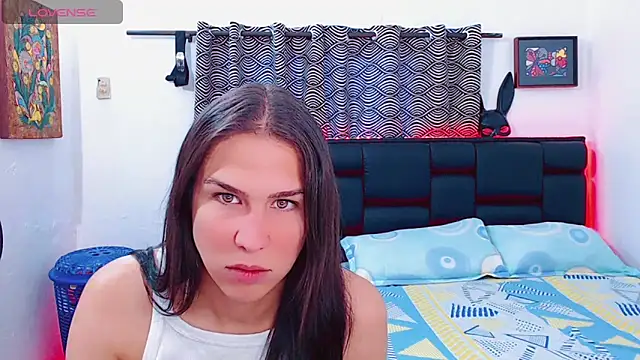 Azley sweet online show from 11, 2, 2026