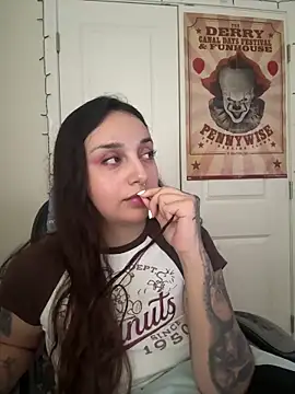 CharmingMaddie online show from 15, 4, 2026