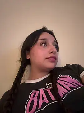 Snapshot of CharmingMaddie chatting on 23, 5, 2026 CharmingMaddie online show from 23, 5, 2026