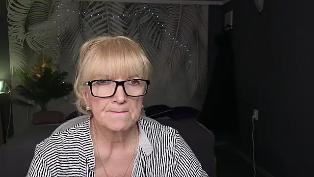 Snapshot of Sabina_Ros chatting on 10, 2, 2026 Sabina Ros online show from 10, 2, 2026