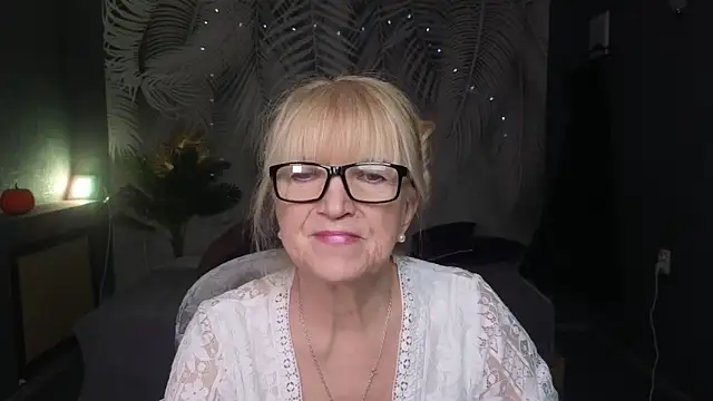 Snapshot of Sabina_Ros chatting on 17, 2, 2026 Sabina Ros online show from 17, 2, 2026