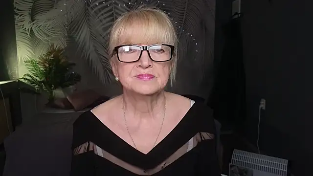 Snapshot of Sabina_Ros chatting on 3, 3, 2026 Sabina Ros online show from 3, 3, 2026