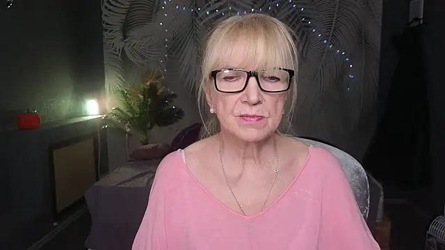 Snapshot of Sabina_Ros chatting on 6, 3, 2026 Sabina Ros online show from 6, 3, 2026