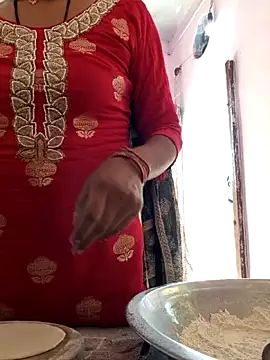 Love-pari077 online show from 12, 11, 2025