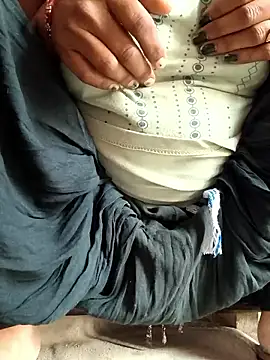 Love-pari077 online show from 25, 2, 2026